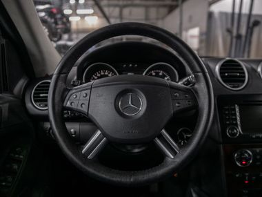 Mercedes-Benz M-класс 2005 года, 134 356 км - вид 7