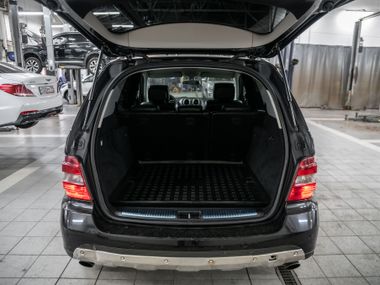 Mercedes-Benz M-класс 2005 года, 134 356 км - вид 17