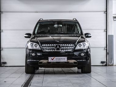 Mercedes-Benz M-класс 2005 года, 134 356 км - вид 3