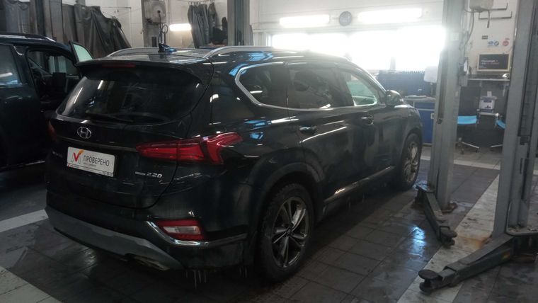 Hyundai Santa Fe 2018 года, 166 836 км - вид 3