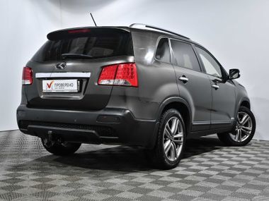 KIA Sorento 2011 года, 291 451 км - вид 5