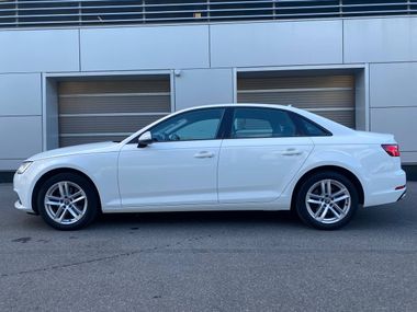 Audi A4 2018 года, 108 481 км - вид 8