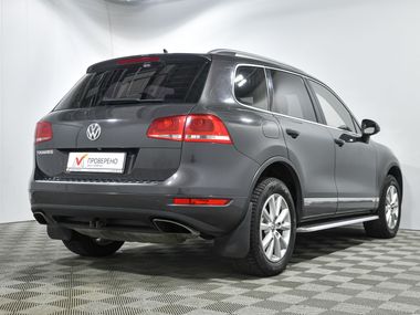 Volkswagen Touareg 2012 года, 222 453 км - вид 5