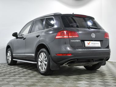 Volkswagen Touareg 2012 года, 222 453 км - вид 6