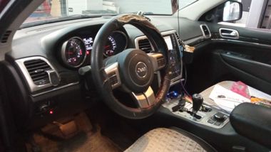 Jeep Grand Cherokee 2012 года, 219 430 км - вид 5