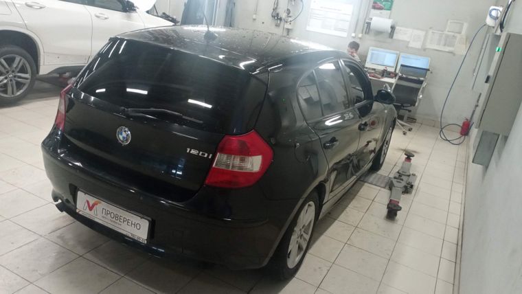 BMW 1 серия 2007 года, 111 414 км - вид 3