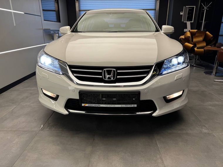 Honda Accord 2013 года, 119 891 км - вид 3