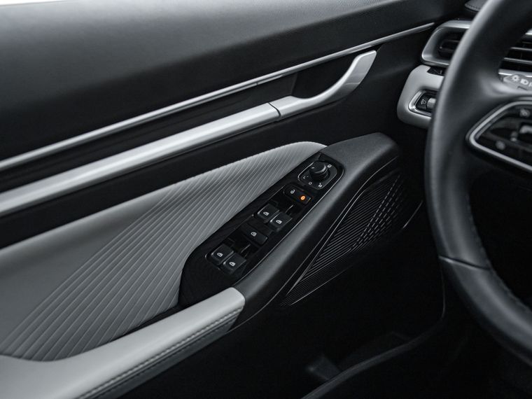 Geely Emgrand 2023 года, 27 214 км - вид 11