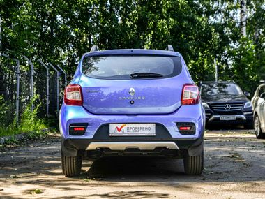 Renault Sandero Stepway 2016 года, 90 265 км - вид 4