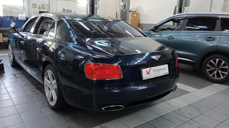 Bentley Flying Spur 2013 года, 193 947 км - вид 4