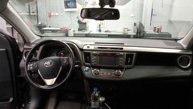 Toyota RAV4 2015 года, 296 979 км - вид 5