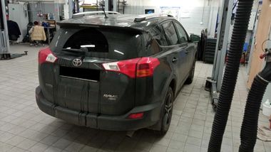 Toyota RAV4 2015 года, 296 979 км - вид 3