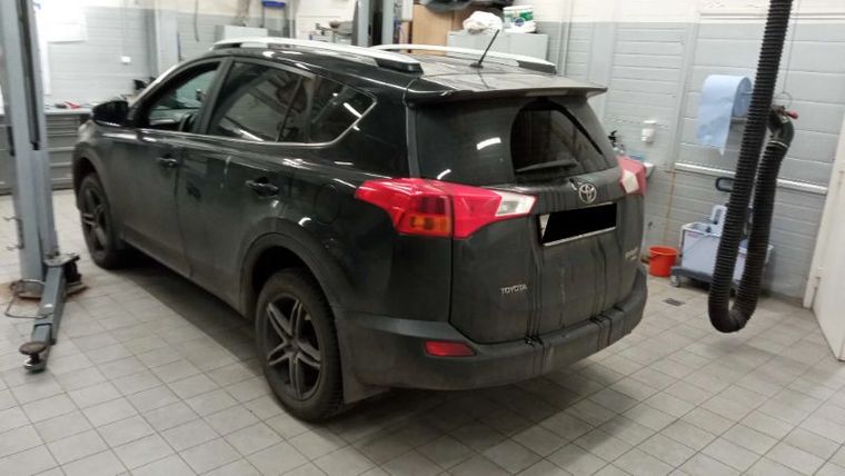 Toyota RAV4 2015 года, 296 979 км - вид 4