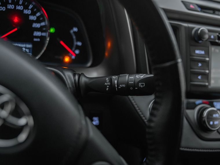 Toyota RAV4 2015 года, 296 979 км - вид 8