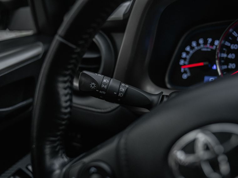 Toyota RAV4 2015 года, 296 979 км - вид 6