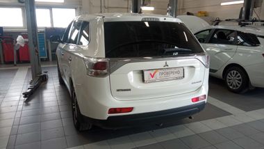 Mitsubishi Outlander 2013 года, 148 000 км - вид 4
