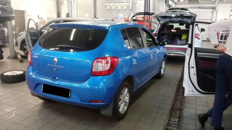 Renault Sandero 2018 года, 103 226 км - вид 3