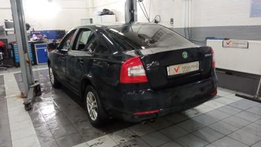 Skoda Octavia 2012 года, 184 039 км - вид 4
