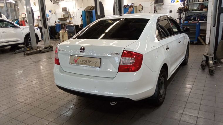 Skoda Rapid 2015 года, 260 232 км - вид 4