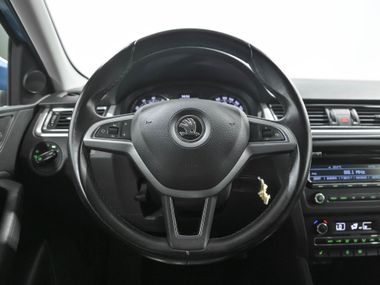 Skoda Rapid 2015 года, 79 777 км - вид 9