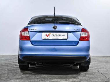 Skoda Rapid 2015 года, 79 777 км - вид 6