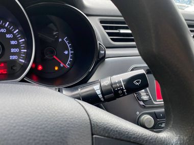 KIA Rio 2012 года, 236 874 км - вид 11