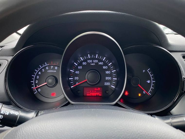 KIA Rio 2012 года, 236 874 км - вид 8