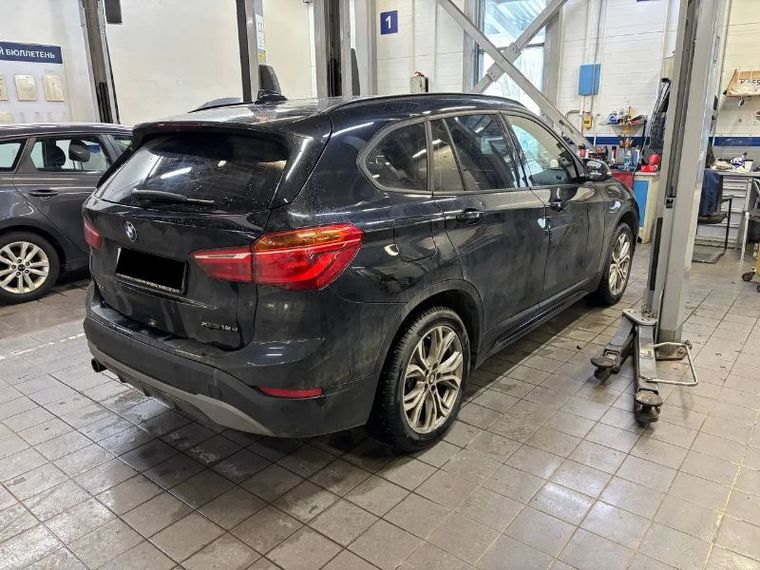 BMW X1 2018 года, 55 494 км - вид 3