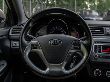 Kia Rio 2015 года, 115 981 км - вид 6