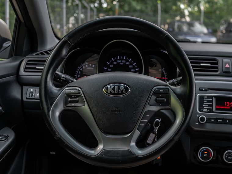 Kia Rio 2015 года, 115 981 км - вид 6