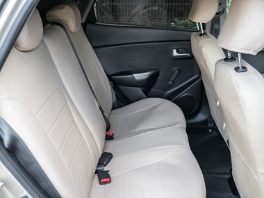 Kia Rio 2015 года, 115 981 км - вид 10