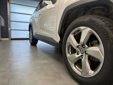Toyota RAV4 2021 года, 52 516 км - вид 24