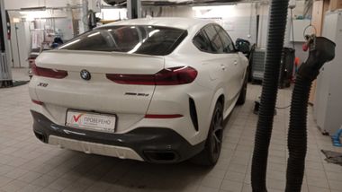 BMW X6 2021 года, 141 353 км - вид 3