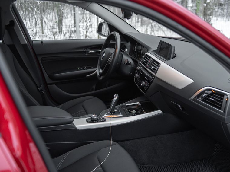 BMW 1 серия 2018 года, 151 310 км - вид 12
