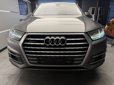 Q7