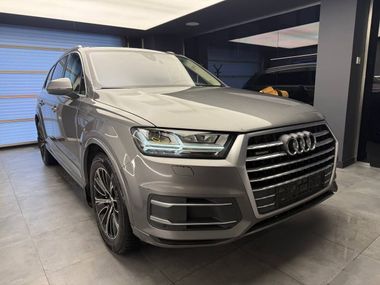 Q7