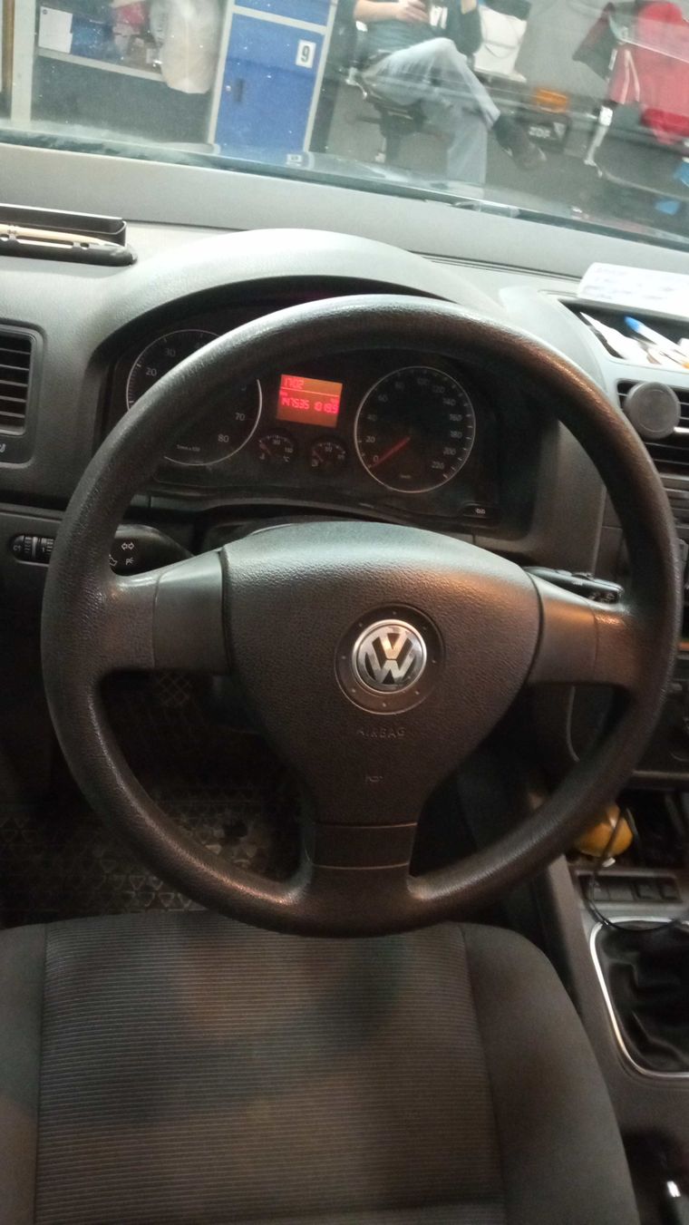 Volkswagen Golf 2008 года, 147 535 км - вид 5