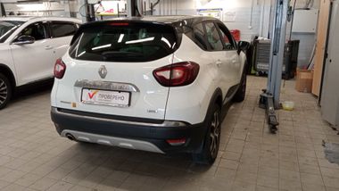 Renault Kaptur 2017 года, 157 846 км - вид 3