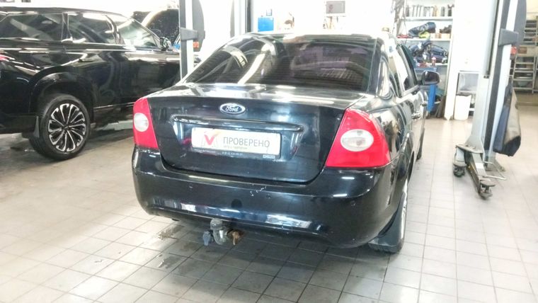 Ford Focus 2011 года, 264 532 км - вид 3