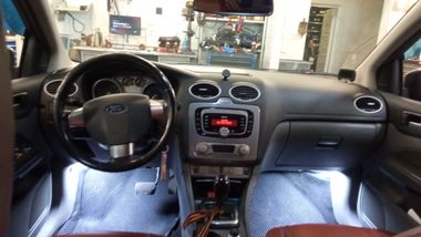 Ford Focus 2011 года, 264 532 км - вид 5