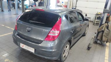 Hyundai i30 2009 года, 249 621 км - вид 3