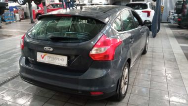 Ford Focus 2012 года, 160 000 км - вид 4