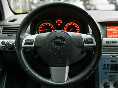 Opel Astra 2013 года, 263 000 км - вид 6
