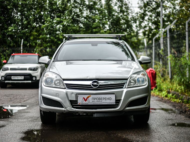 Opel Astra 2013 года, 263 000 км - вид 3
