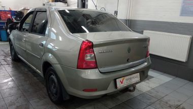 Renault Logan 2010 года, 252 545 км - вид 4