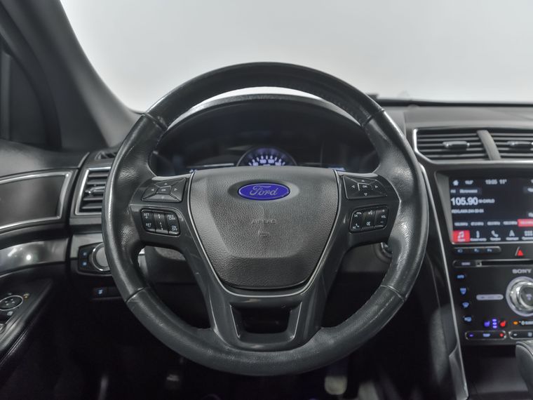 Ford Explorer 2017 года, 175 541 км - вид 9
