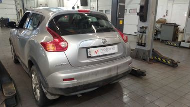 Nissan Juke 2014 года, 74 000 км - вид 4