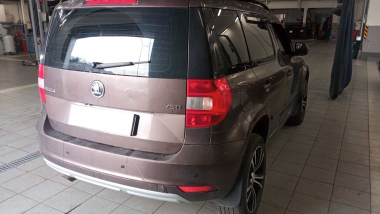 Skoda Yeti 2015 года, 242 340 км - вид 3