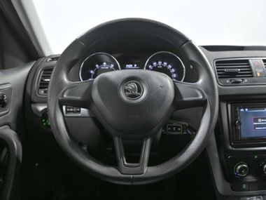 Skoda Yeti 2015 года, 242 340 км - вид 9