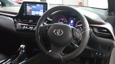 Toyota C-HR 2020 года, 54 435 км - вид 5